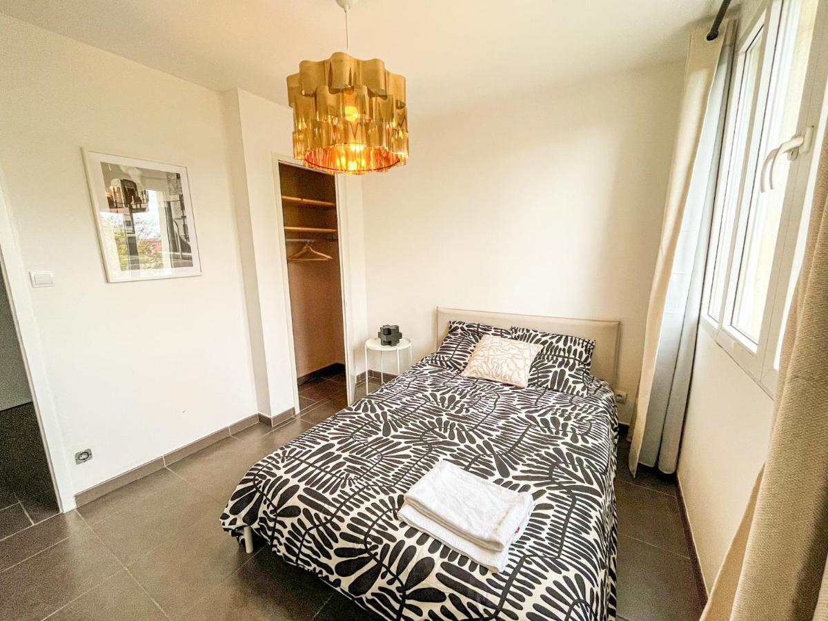 Suite Fanette Vénissieux Buitenkant foto