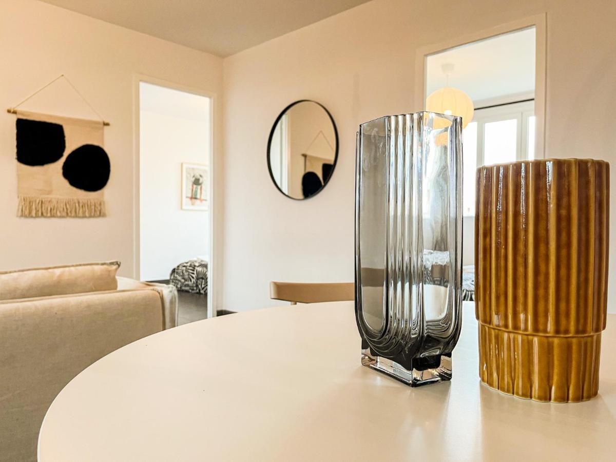 Suite Fanette Vénissieux Buitenkant foto